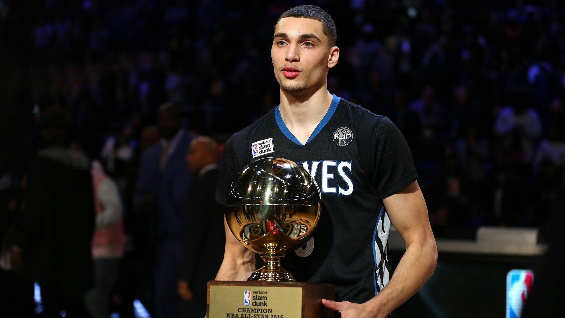 世界杯激情夜:精彩瞬间不停歇!,世界杯超燃视频