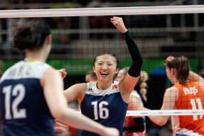 开云娱乐-巴萨推进买断英超神锋！但1400万薪资得降，他愿意？，巴萨卖掉的巨星